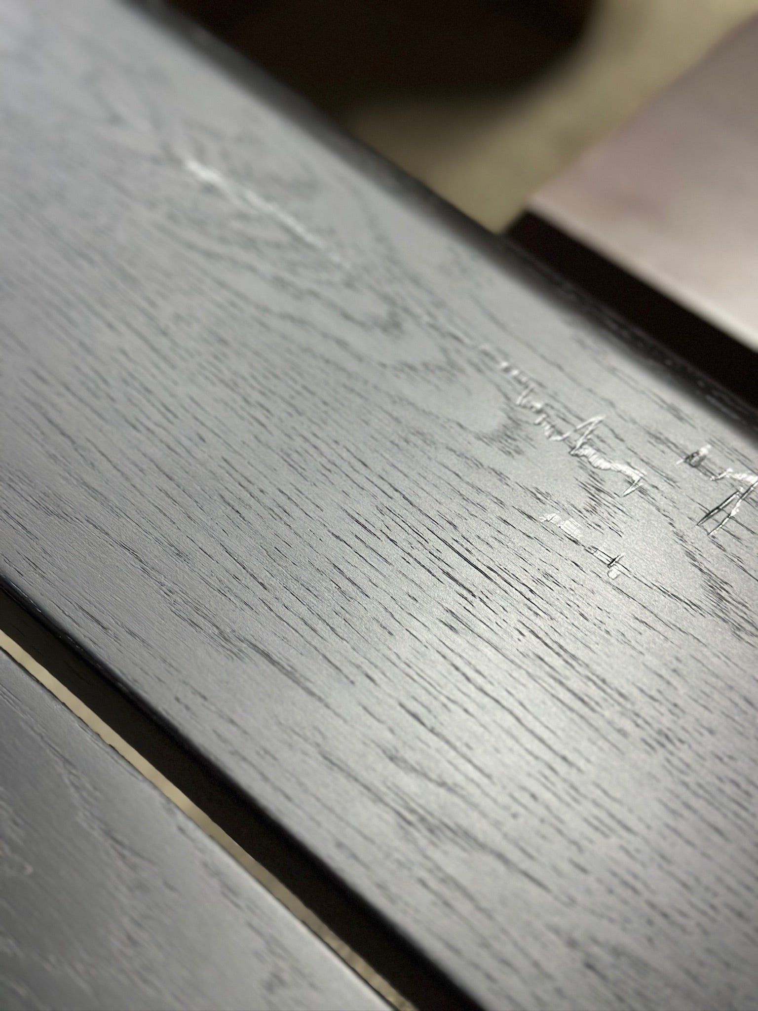 Nuevo black gold bench