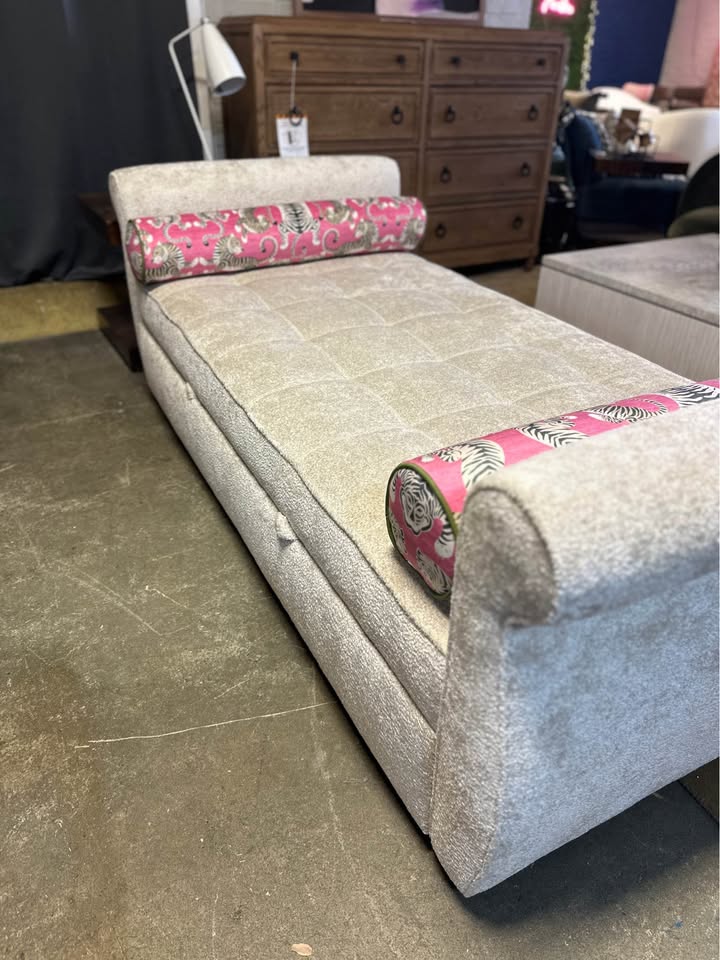 Norwalk Mansfield Trundle Bed