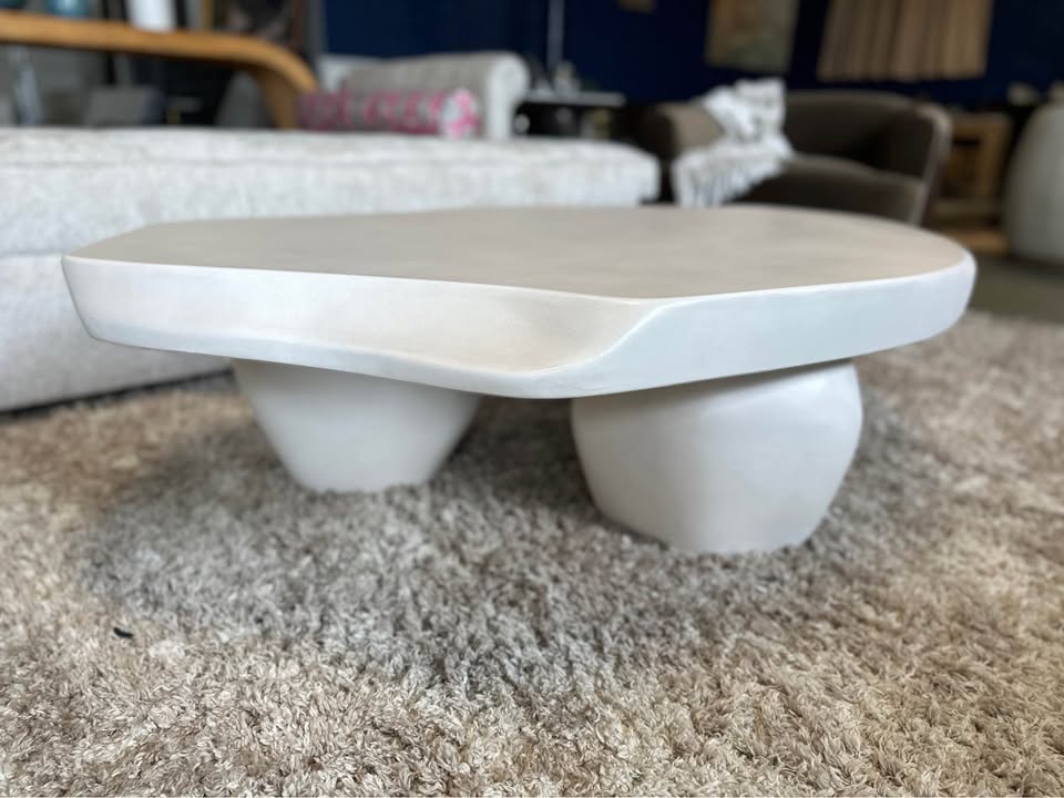 House of Leon Ceramic Indoor/Outdoor Coffee Table
