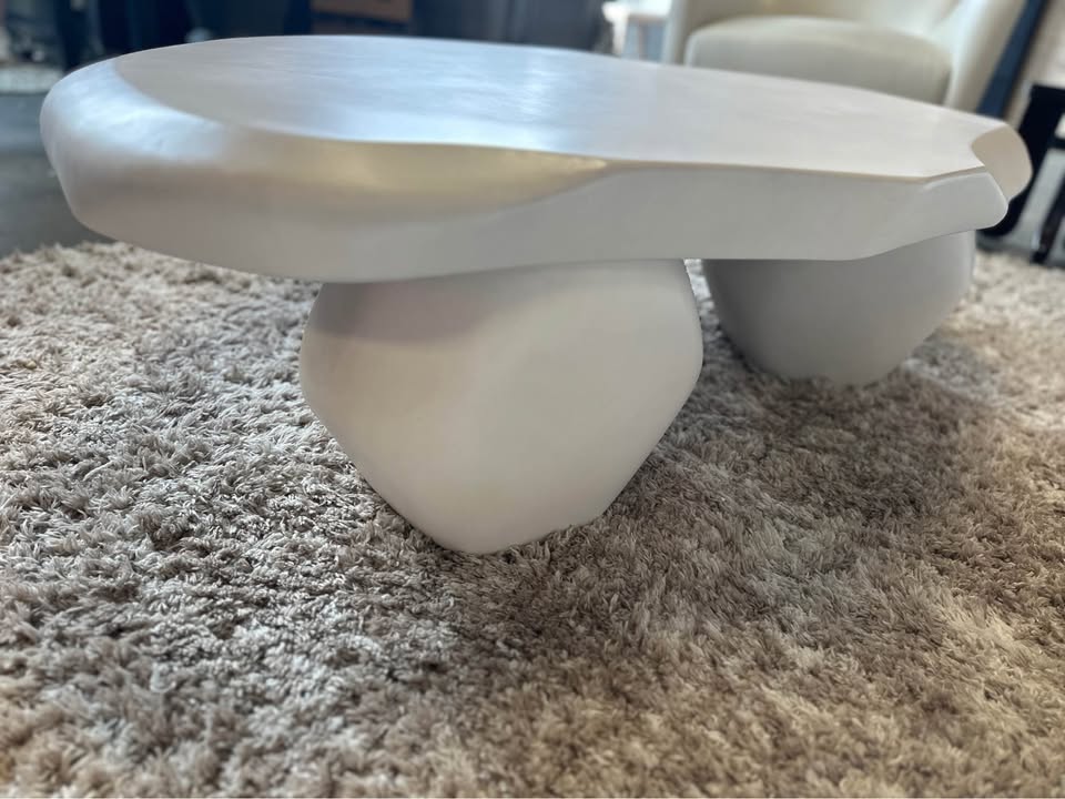 House of Leon Ceramic Indoor/Outdoor Coffee Table