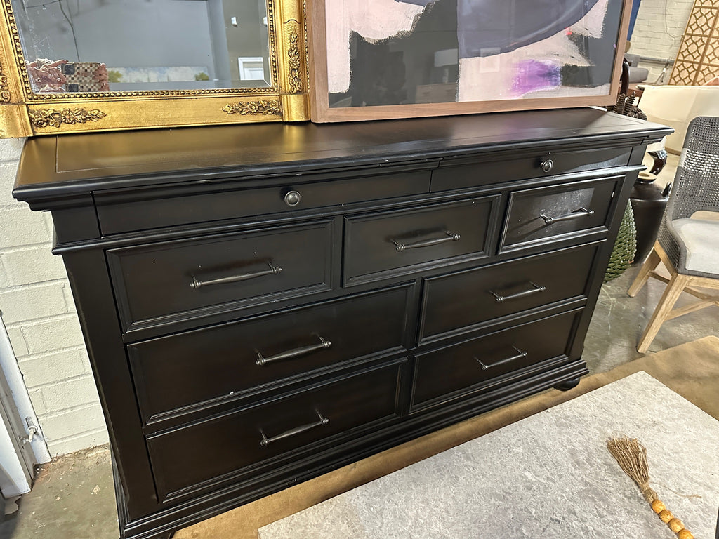 Picket House Furnishings - Brooks 9-Drawer Dresser in Black