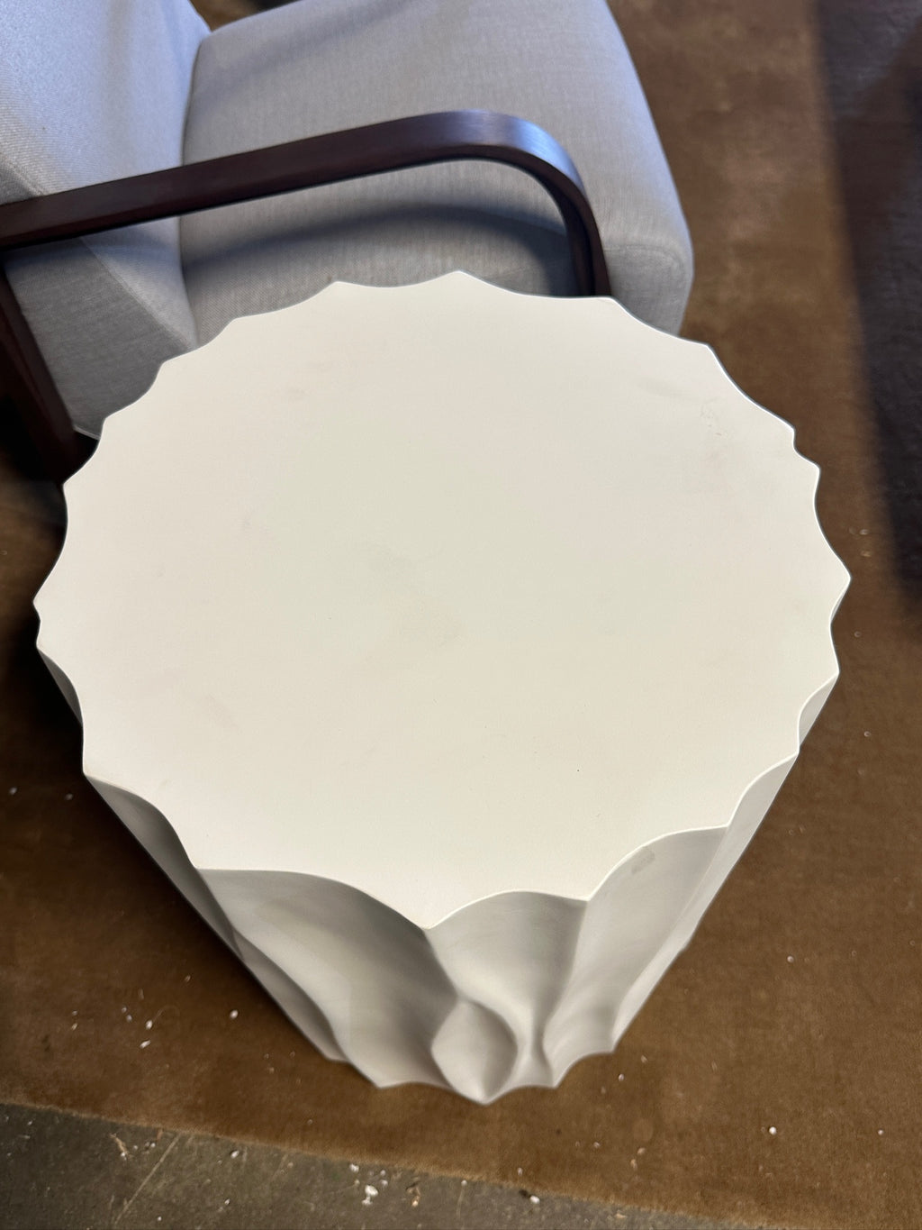 Universal Furniture Outdoor Furniture Geneva Round End Table